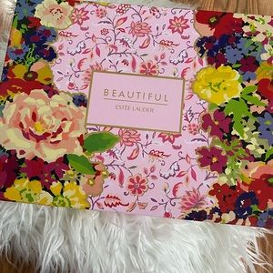 Este Lauder Beautiful fragrance